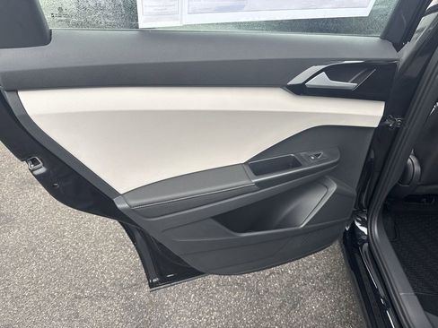 New 2026 Volkswagen Taos S image 23