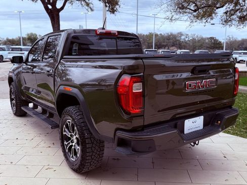 Used 2024 GMC Canyon AT4 w/ Technology Package image 8