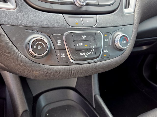 Used 2023 Chevrolet Malibu LS FWD image 21