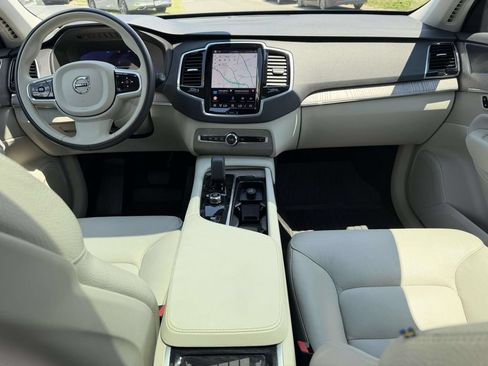 Used 2024 Volvo XC90 B5 Plus w/ Protection Package Premier AWD/4WD image 2