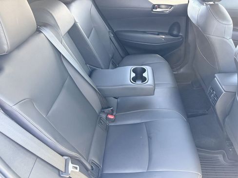 Used 2024 Toyota Corolla Cross XLE w/ Convenience Package image 13