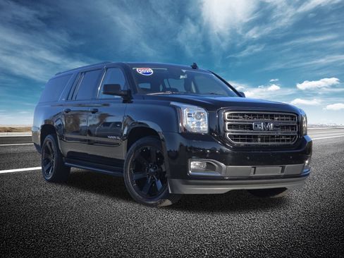 Used 2020 GMC Yukon XL SLT w/ Graphite Performance Edition image 2