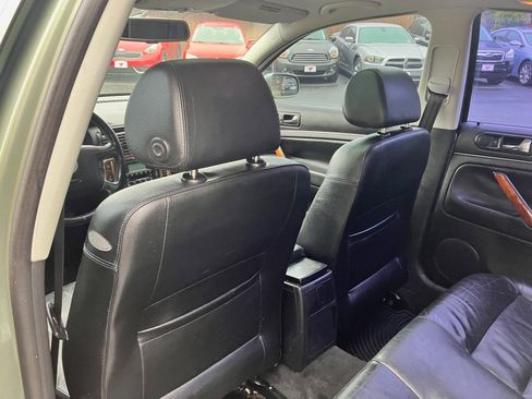 Used 2003 Volkswagen Passat W8 image 11
