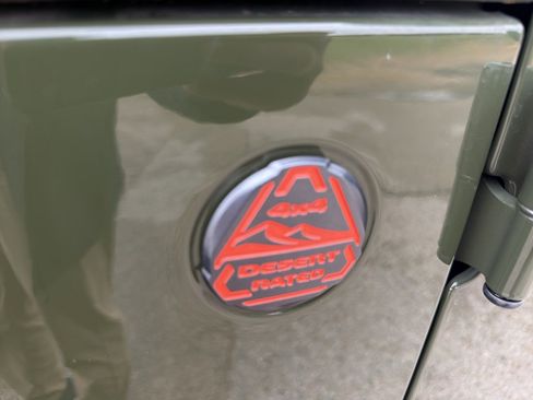 Used 2021 Jeep Gladiator Mojave AWD/4WD image 39