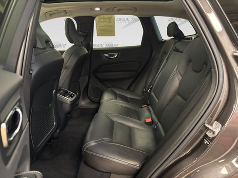 Used 2022 Volvo XC60 B5 Inscription w/ Climate Package AWD/4WD image 12