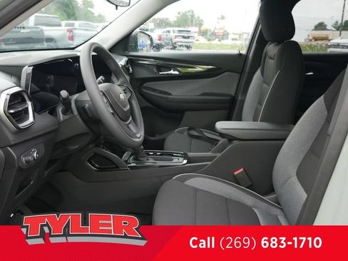 New 2026 Chevrolet TrailBlazer LS w/ LS Convenience Package AWD/4WD image 35