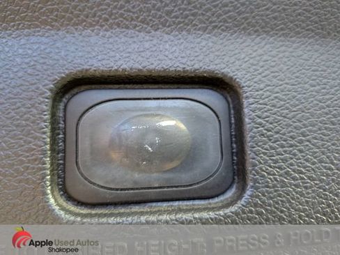 Used 2015 Ford Explorer XLT w/ Equipment Group 202A AWD/4WD image 12
