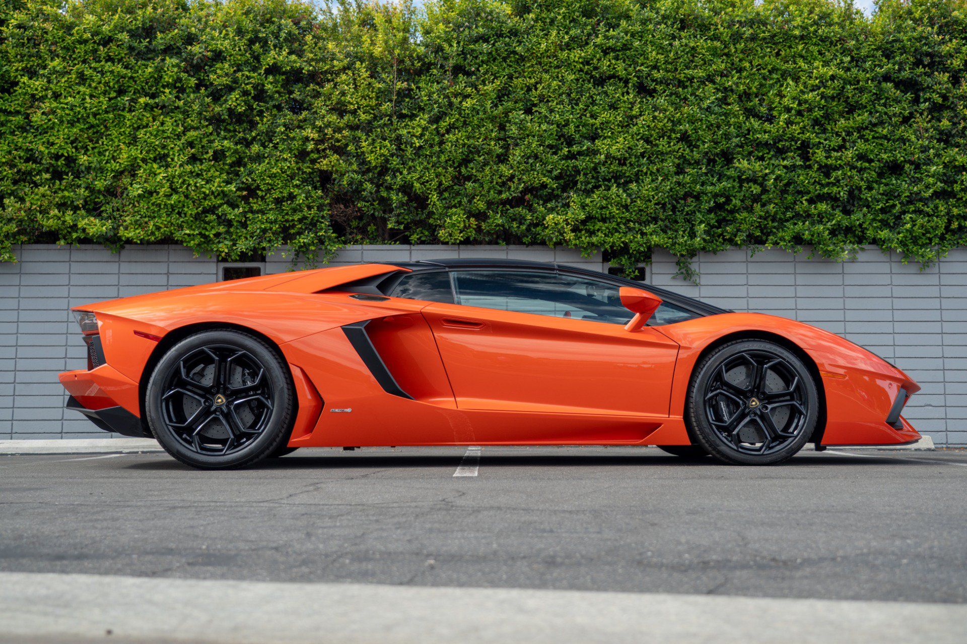 Used 2014 Lamborghini Aventador LP 700-4 AWD/4WD image 8