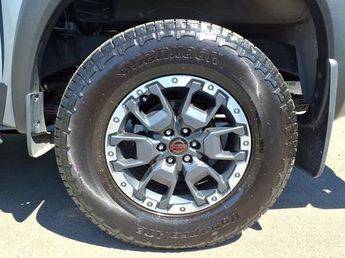 Used 2025 Nissan Frontier PRO-4X w/ Tow Package AWD/4WD image 26