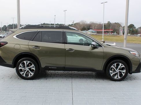 Certified 2022 Subaru Outback Touring XT image 6