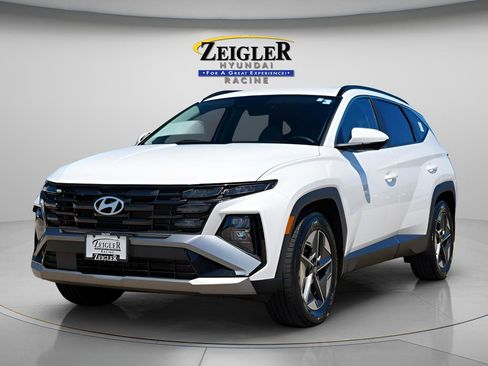 Used 2026 Hyundai Tucson SEL FWD image 3