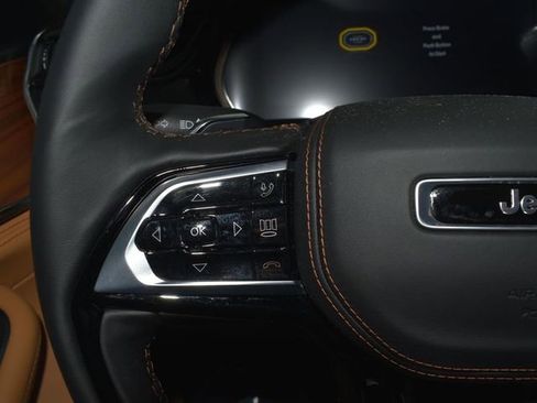 New 2026 Jeep Grand Cherokee Summit image 16