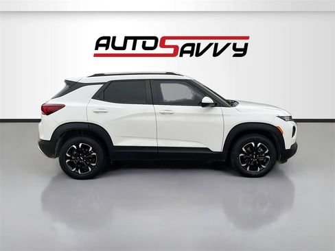 Used 2022 Chevrolet TrailBlazer LT w/ Driver Confidence Package image 8