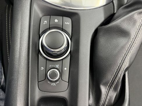 Used 2018 FIAT 124 Spider Classica w/ Technology Group image 23