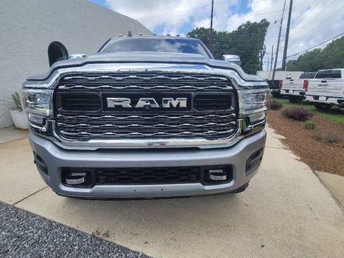 Used 2022 RAM 2500 Limited AWD/4WD image 5