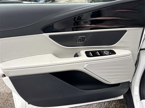 New 2026 Lincoln Nautilus Premier w/ Jet Appearance Package image 20