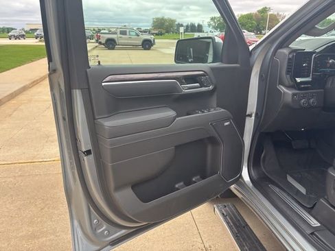 New 2026 Chevrolet Silverado 1500 LTZ w/ LTZ Premium Package AWD/4WD image 12