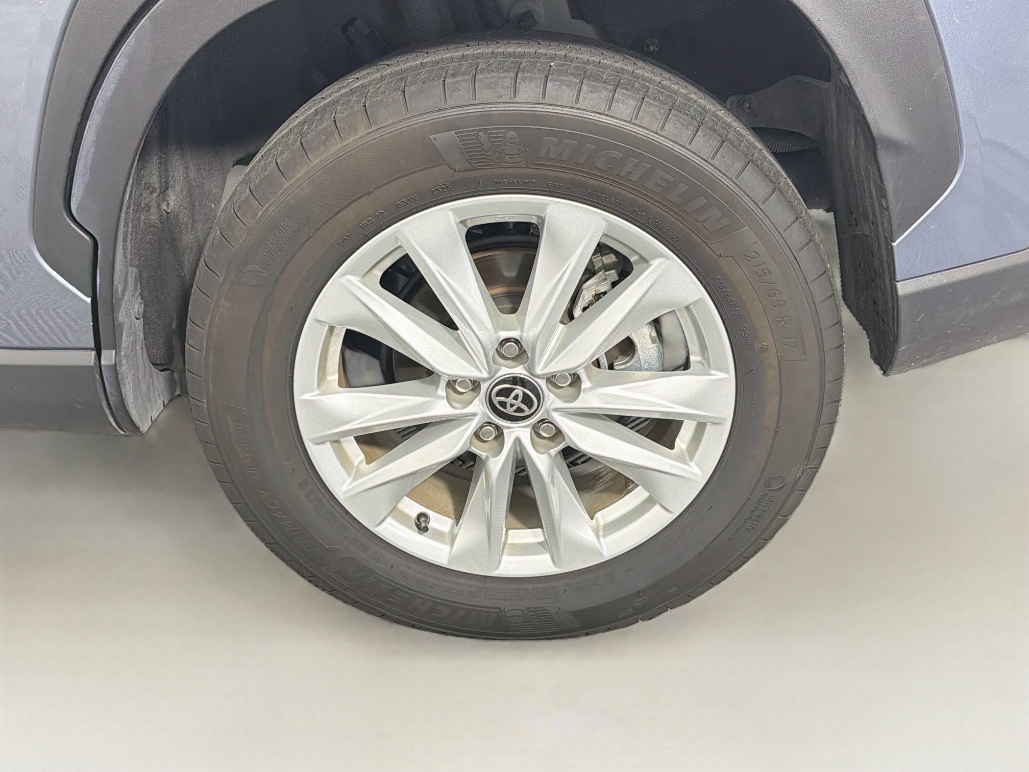 Used 2026 Toyota Corolla Cross LE FWD image 11