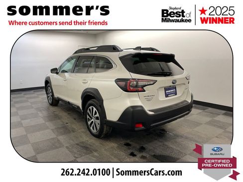 Used 2023 Subaru Outback Premium image 4