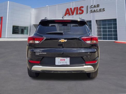 Used 2025 Chevrolet TrailBlazer LT AWD/4WD image 7