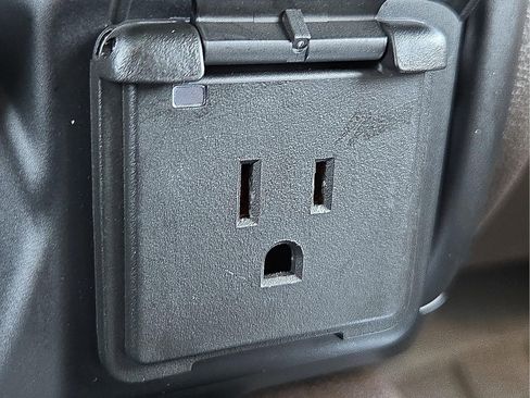 Used 2019 Chevrolet Silverado 1500 RST image 20