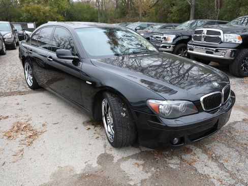 Used 2008 BMW 750i image 4