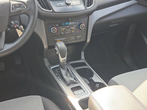 Used 2018 Ford Escape SE w/ SE Sync 3 Package FWD image 18