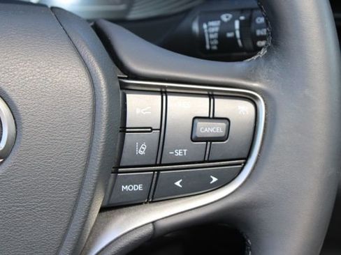 Used 2023 Lexus UX 250h FWD w/ Accessory Package (Z2) image 17