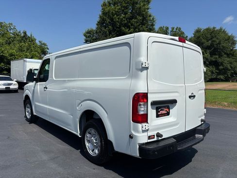 Used 2020 Nissan NV 2500 SV RWD image 6