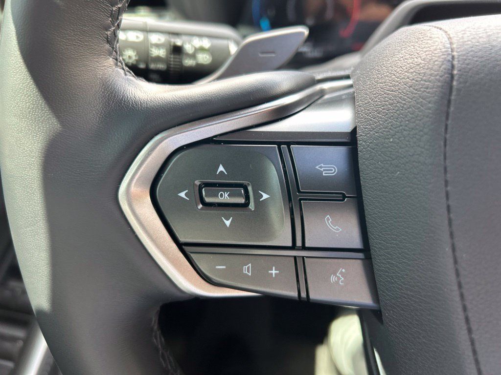 Used 2025 Lexus GX 550 AWD/4WD image 19