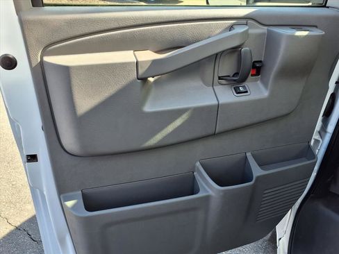 New 2024 Chevrolet Express 3500 w/ Power Convenience Package image 18