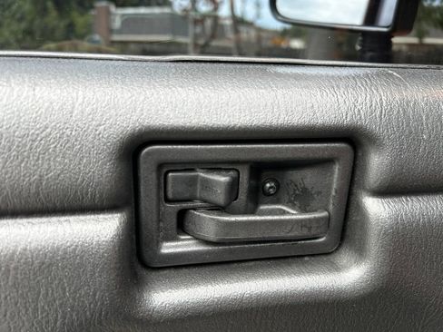 Used 2000 Jeep Wrangler Sport AWD/4WD image 12
