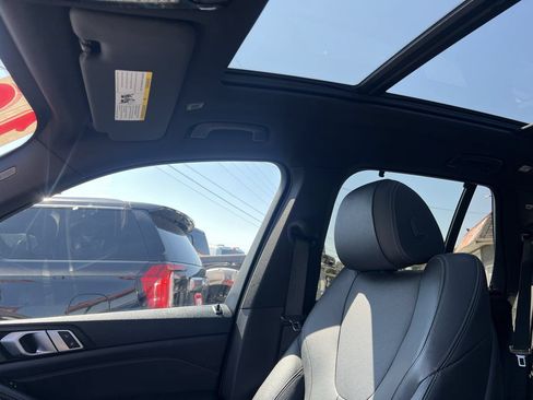 Used 2019 BMW X5 xDrive40i AWD/4WD image 12