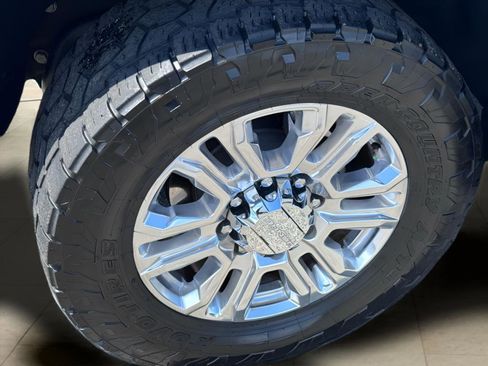 Used 2022 GMC Sierra 2500 Denali w/ Denali Ultimate Package image 25