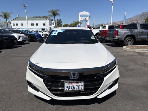 Used 2022 Honda Accord Sport image 3