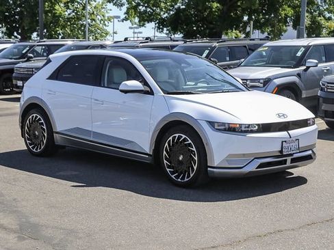 Certified 2023 Hyundai Ioniq 5 Limited AWD/4WD image 6