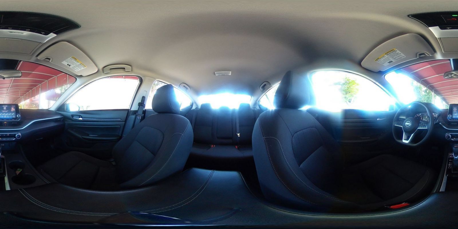 Used 2025 Nissan Altima 2.5 SV FWD image 41