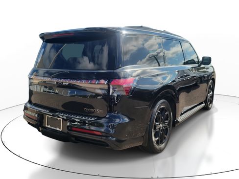 New 2026 INFINITI QX80 SPORT w/ Sport Exterior Package image 3