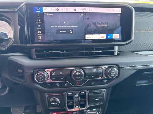 New 2025 Jeep Gladiator Mojave w/ Convenience Group image 11