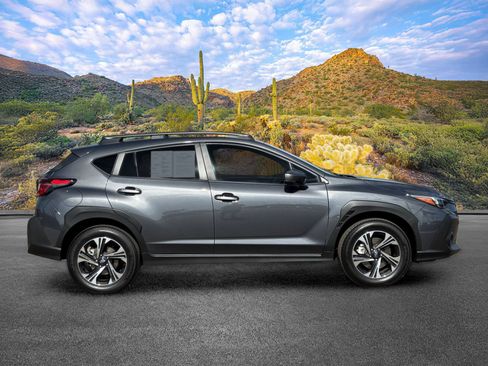 Used 2025 Subaru Crosstrek 2.5i Premium AWD/4WD image 3