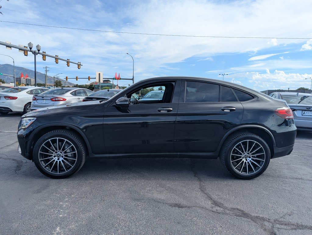 Used 2023 Mercedes-Benz GLC 300 4MATIC Coupe image 8