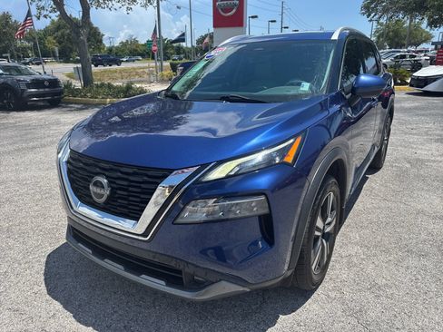 Certified 2022 Nissan Rogue SL w/ SL Premium Package FWD image 3