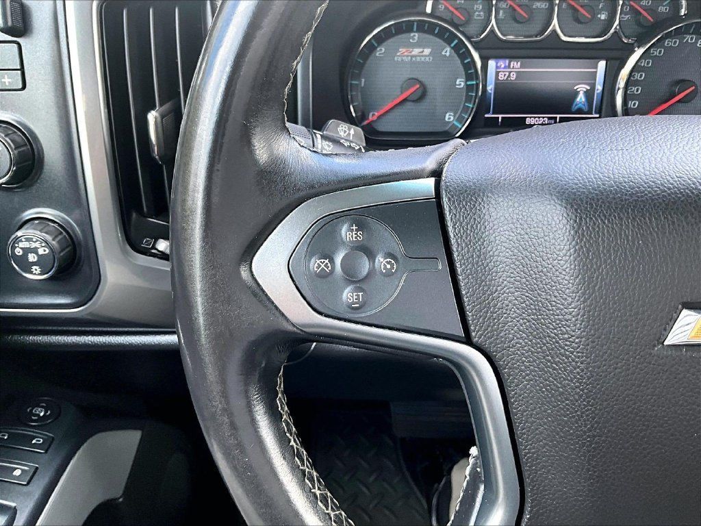 Used 2017 Chevrolet Silverado 1500 LT w/ Midnight Edition AWD/4WD image 22