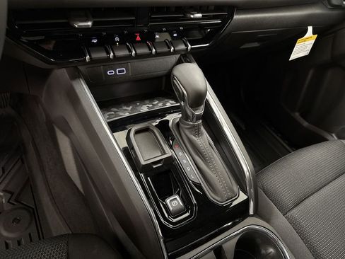 New 2026 GMC Canyon Elevation w/ Convenience Package image 16