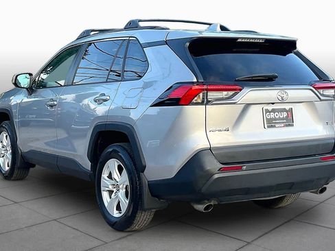 Used 2021 Toyota RAV4 XLE FWD image 12