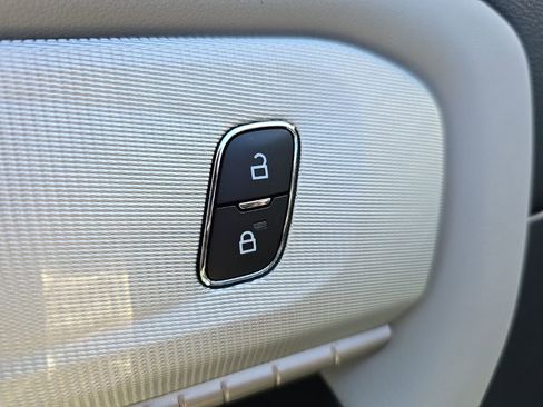 New 2026 Ford Explorer Active AWD/4WD image 10