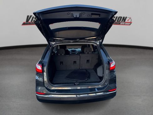 Used 2020 Chevrolet Equinox LT w/ Driver Convenience Package image 11