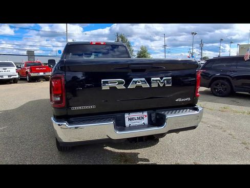Used 2026 RAM 2500 Big Horn AWD/4WD image 7