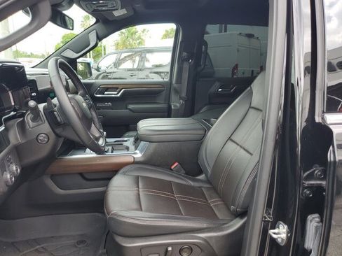 Used 2024 Chevrolet Silverado 1500 High Country RWD image 23