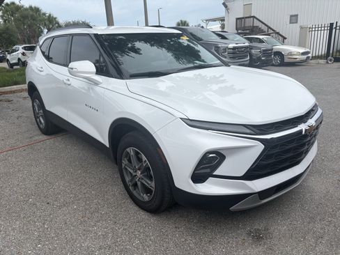 Certified 2024 Chevrolet Blazer LT w/ Sound & Technology Package FWD image 1